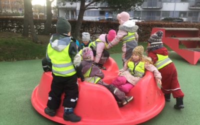 Solen. Furutorpslekplatsen