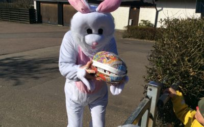 Glad påsk från oss på Kometen?