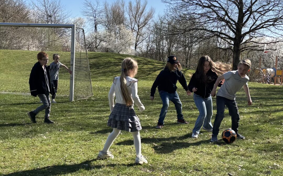 Utedag och fotboll på Kvadraten