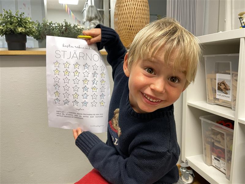 ”kasta, räkna och måla stjärnor”