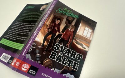 Bokcirkel i vårt fina bibliotek!