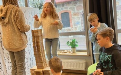 🐣 Påskpyssel & Kreativa Konstruktioner på Fritids!