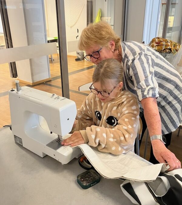 Från nål och tråd till AI-magi: En vecka fylld av skapande!