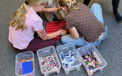 Kreativt Dubbelpass på Kvadraten: Från sax och papper till digital konst med AI✂️🎨🤖✨